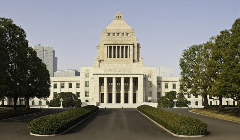 日本の東京にある国会議事堂の外観