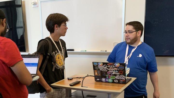 DocuSign PM Matt King engages with a CalHacks attendee