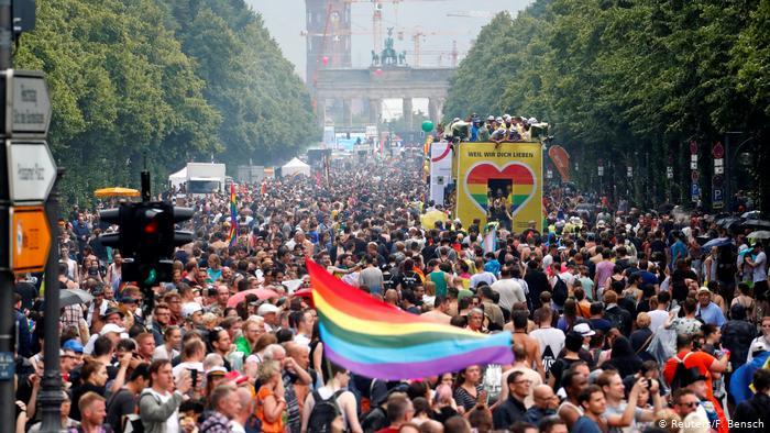 Berlin Christopher Street Day Straßenparade